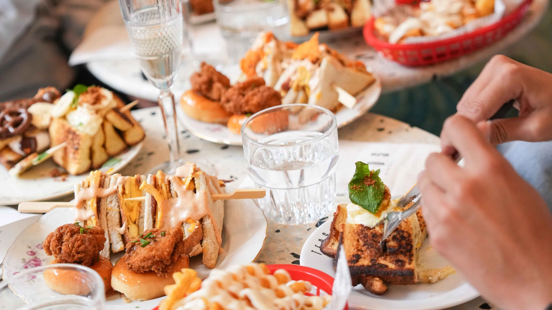 bottomless-brunch